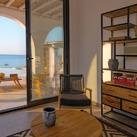 Exquisite Rhodes Boho Chic 6 Bedrooms Private Pool וילה
