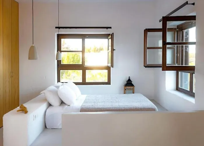 Exquisite Rhodes Boho Chic 6 Bedrooms Private Pool