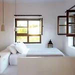 Exquisite Rhodes Boho Chic 6 Bedrooms Private Pool